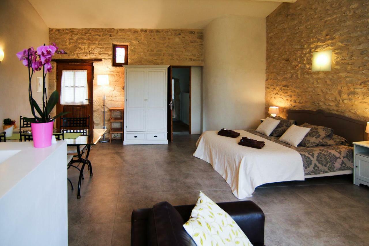 Mas De La Rivoire B&B Villevieille 외부 사진